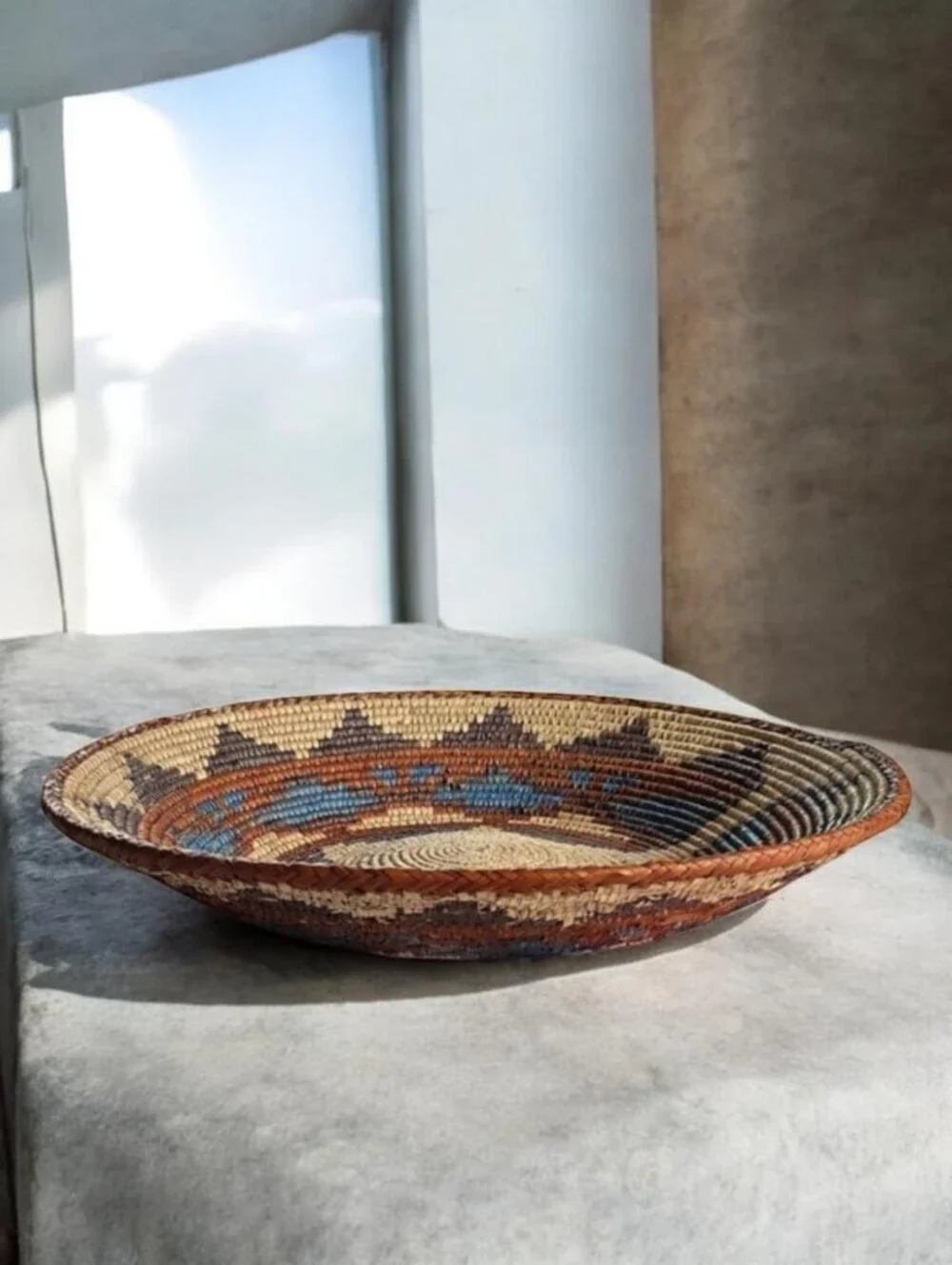 HANDWOVEN BATORO RAFFIE BASKET/BOWL Vintage 14
